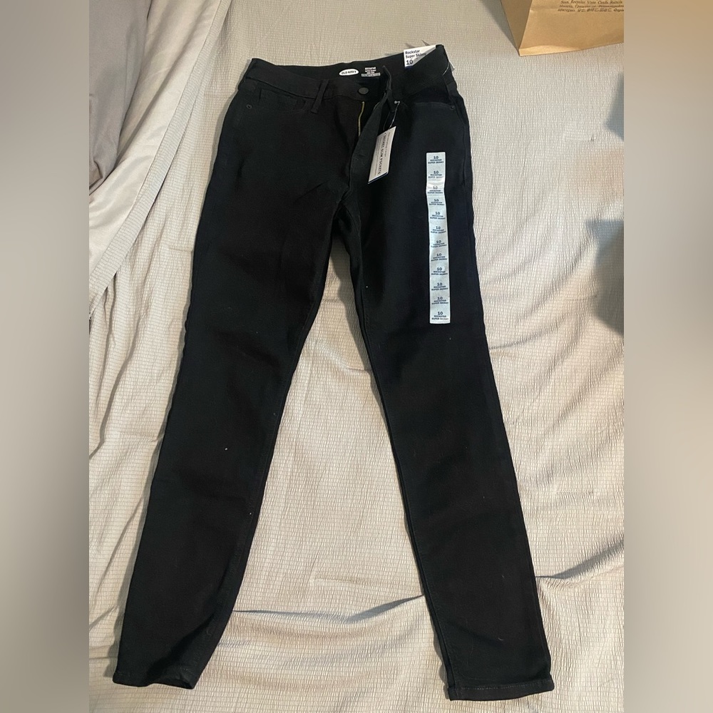 Old Navy Rockstar Super Skinny high rise black jeans - Picture 2 of 2